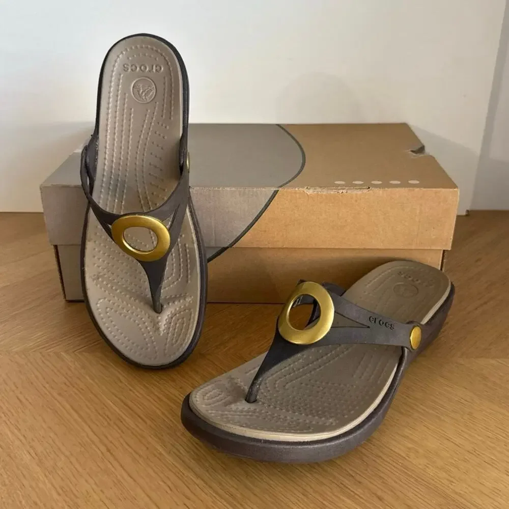 Crocs Sanrah Beveled Circle Women Wedge Sandals- SZ 7